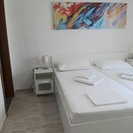 Apartman I Soba Nina Apartment Supetar Exterior photo