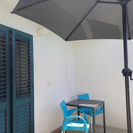 Apartman I Soba Nina Apartment Supetar Exterior photo