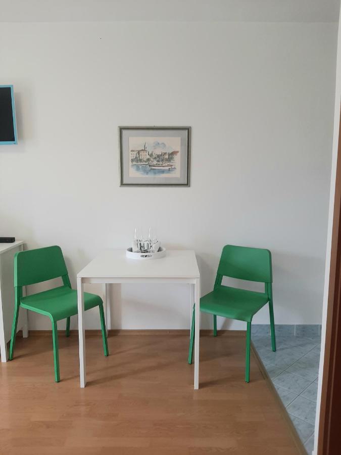 Apartman I Soba Nina Apartment Supetar